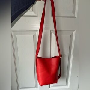 NWT Madewell mini bucket bag wild poppy